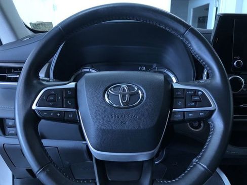 Certified 2024 Toyota Highlander LE image 26