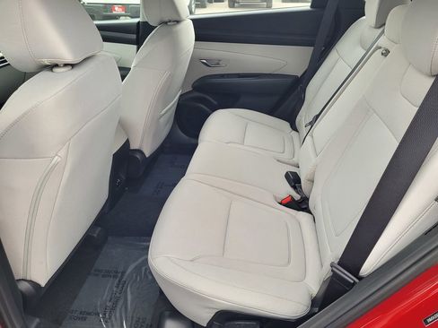 New 2026 Hyundai Tucson SE image 6