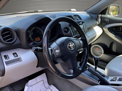 Used 2011 Toyota RAV4 Limited w/ Limited Extra Value Pkg image 16