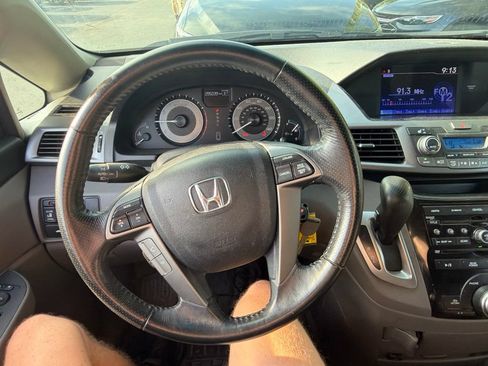 Used 2012 Honda Odyssey EX-L image 18
