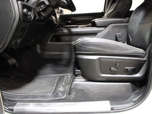 Used 2022 RAM 2500 Limited image 20