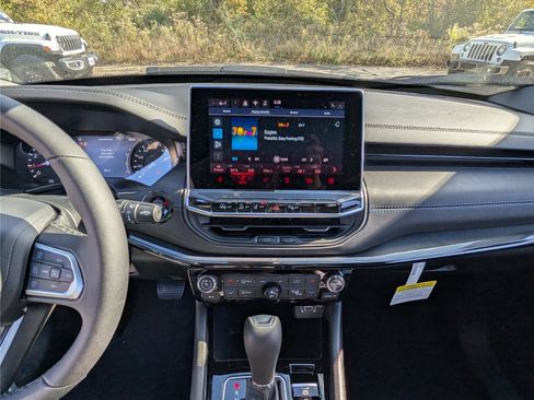 New 2026 Jeep Compass Limited image 13