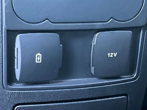 Used 2024 Ford Explorer XLT w/ Equipment Group 202A image 23