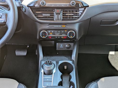 Used 2022 Ford Escape Titanium w/ Titanium Premium Package image 24