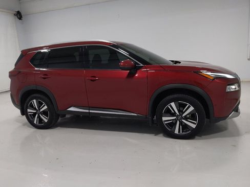 Used 2022 Nissan Rogue Platinum w/ Head-Up Display Package AWD/4WD image 11