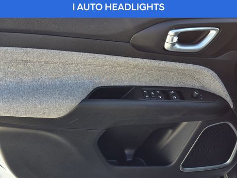 Used 2022 Jeep Compass Latitude image 16