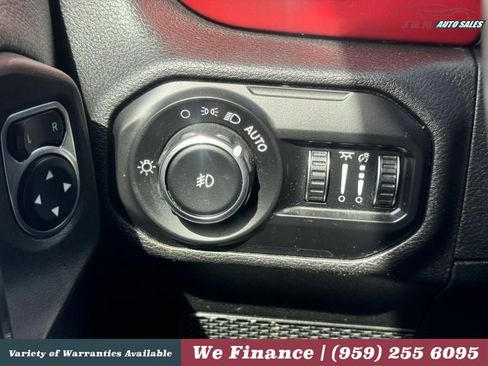 Used 2021 Jeep Wrangler Unlimited Rubicon AWD/4WD image 23