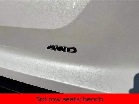 New 2025 Nissan Pathfinder SV w/ Black Appearance Package image 12