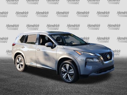 Used 2021 Nissan Rogue SL FWD image 2