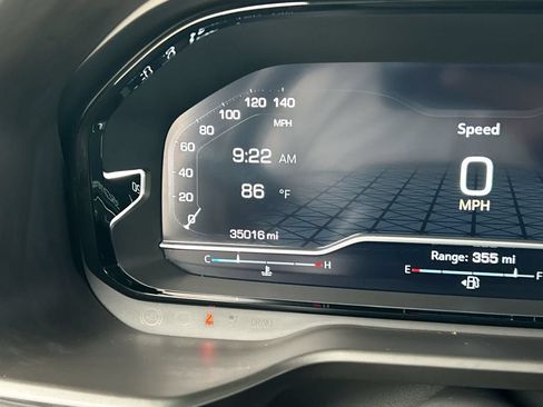 Used 2023 GMC Yukon Denali RWD image 12