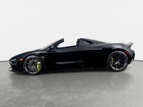 Used 2024 McLaren 750S Spider image 21