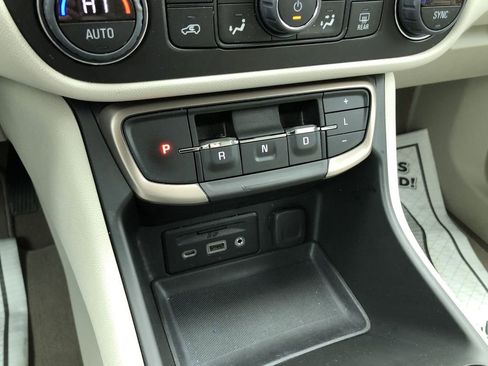 Used 2023 GMC Terrain Denali AWD/4WD image 19