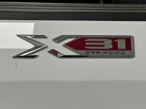 Used 2020 GMC Sierra 1500 SLT w/ SLT Premium Plus Package image 29