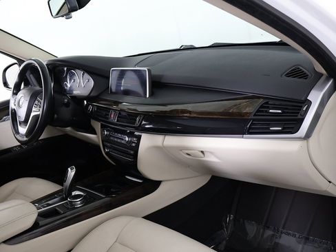Used 2016 BMW X5 xDrive40e image 28