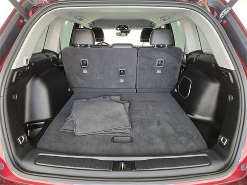 Used 2022 Jeep Grand Cherokee Limited image 13