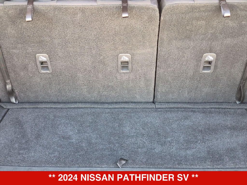 Used 2024 Nissan Pathfinder SV AWD/4WD image 32