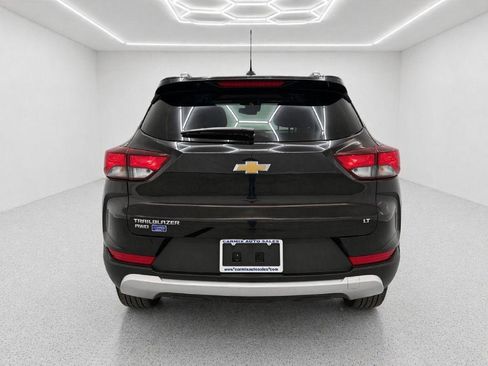 Used 2023 Chevrolet TrailBlazer LT w/ Convenience Package AWD/4WD image 4