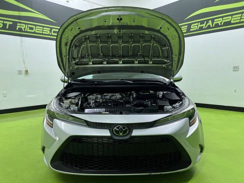 Used 2021 Toyota Corolla LE FWD image 4