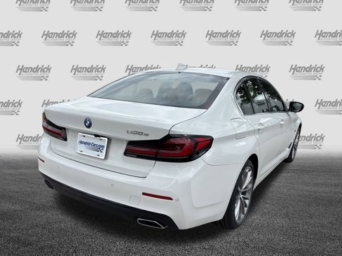 Used 2023 BMW 530e w/ Premium Package image 10