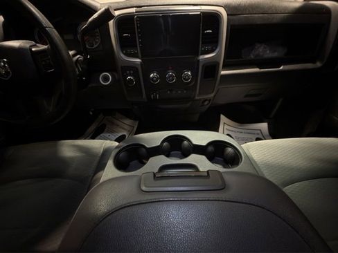 Used 2014 RAM 2500 Tradesman w/ Chrome Appearance Group image 14