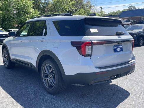 New 2026 Ford Explorer ST-Line w/ ST-Line Street Pack image 4
