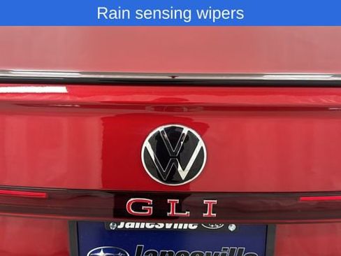 Used 2025 Volkswagen Jetta GLI Autobahn FWD image 36