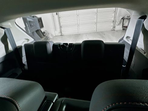 Used 2024 Volkswagen Tiguan Wolfsburg Edition image 29