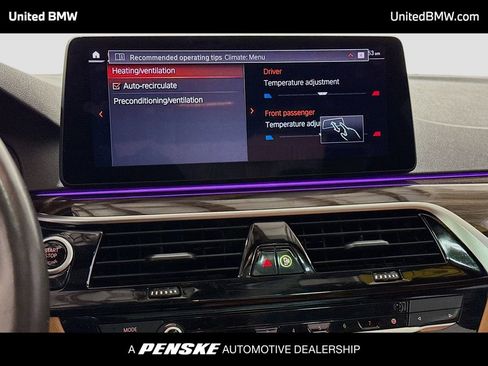 Used 2021 BMW 540i w/ M Sport Package image 11