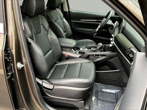 Used 2025 Kia Telluride S FWD image 31