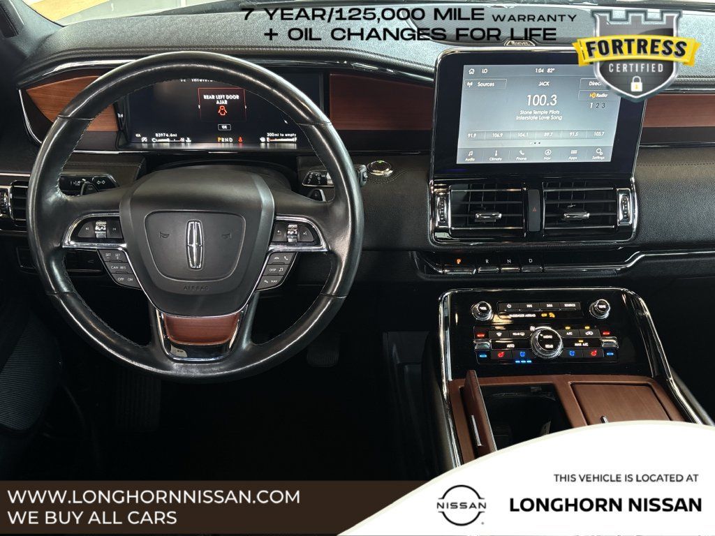 Used 2020 Lincoln Navigator 4WD image 11