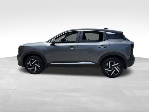 Certified 2025 Nissan Kicks SV FWD image 4