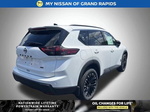 New 2026 Nissan Rogue Dark Armor AWD/4WD image 5
