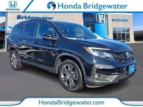 Used 2022 Honda Pilot Sport image 1