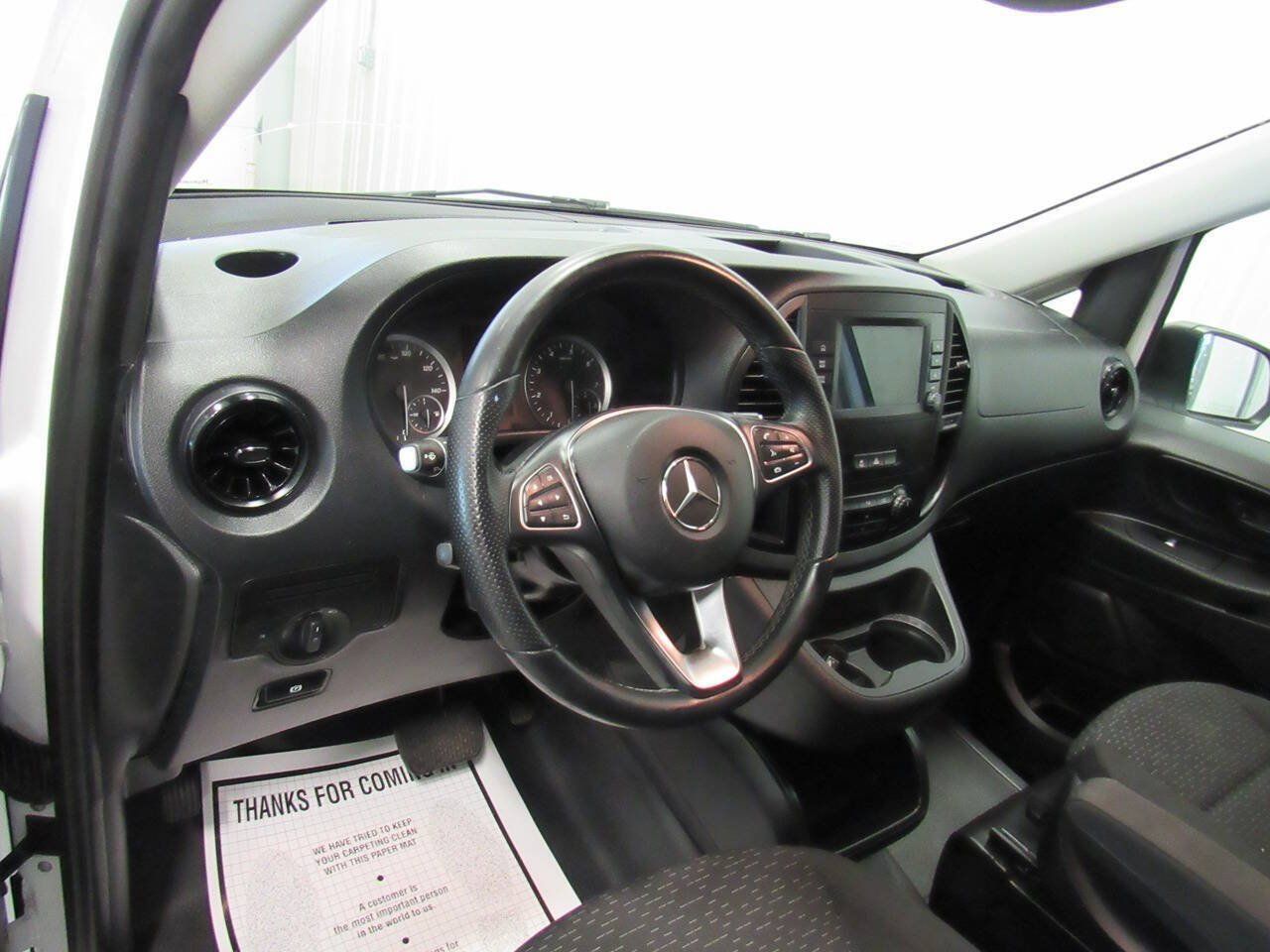 Used 2022 Mercedes-Benz Metris image 34