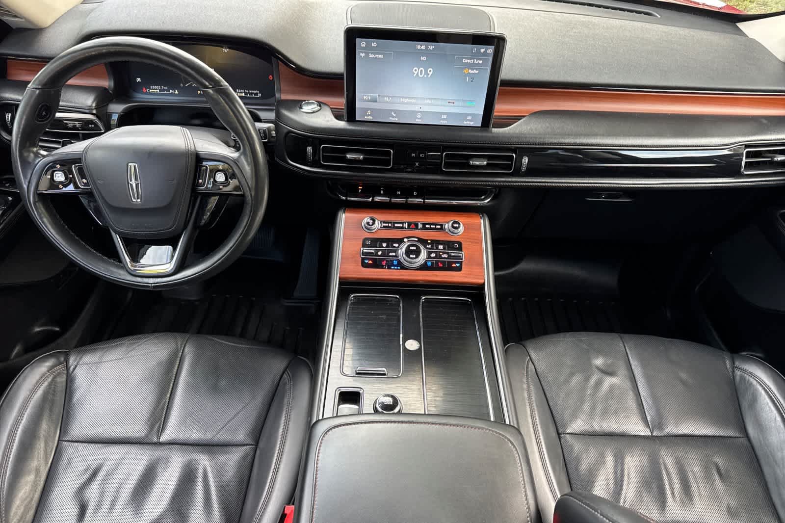 Used 2020 Lincoln Aviator Reserve RWD image 3