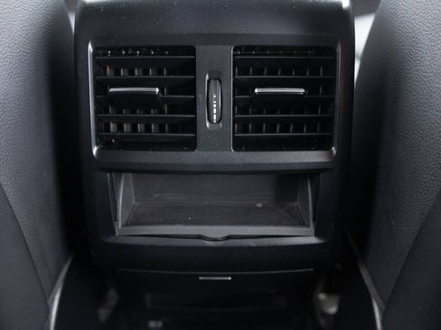 Used 2019 Mercedes-Benz GLE 400 4MATIC image 31