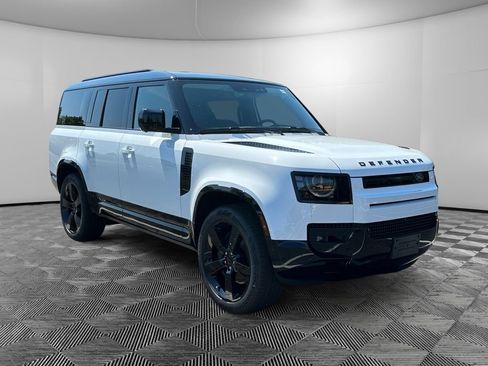 New 2026 Land Rover Defender 130 X-Dynamic SE AWD/4WD image 7