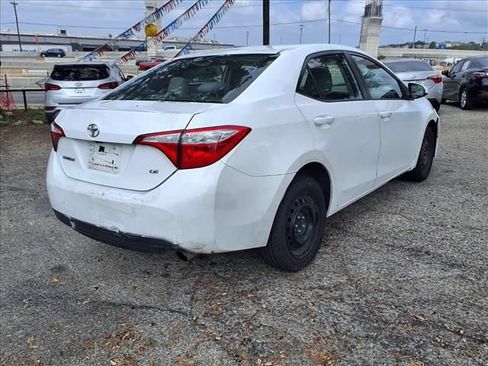 Used 2015 Toyota Corolla LE FWD image 23