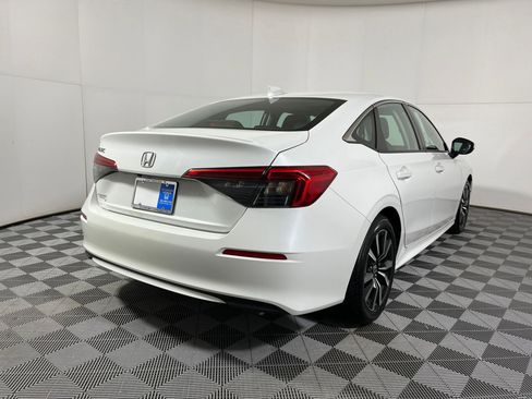 Used 2023 Honda Civic EX image 7