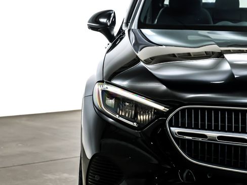 Used 2024 Mercedes-Benz GLC 300 GLC 300 SUV image 15