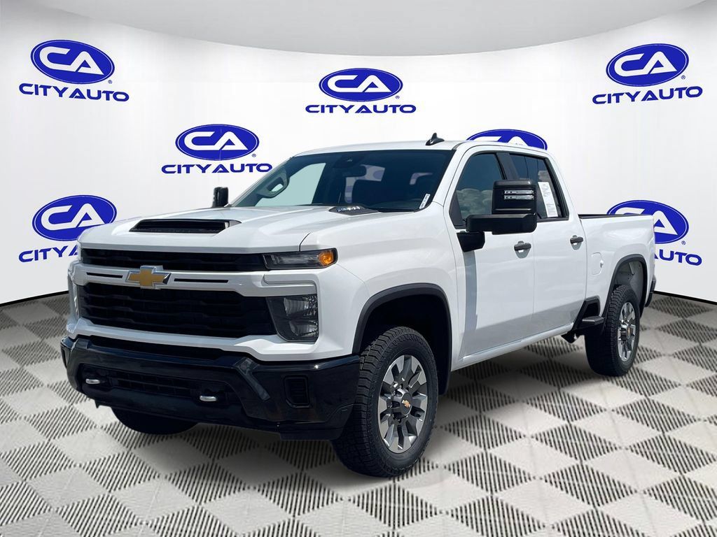 Used 2024 Chevrolet Silverado 2500 Custom w/ Custom Value Package AWD/4WD image 9