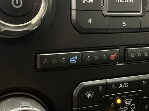 Used 2016 Ford Expedition EL XLT w/ Equipment Group 202A image 24