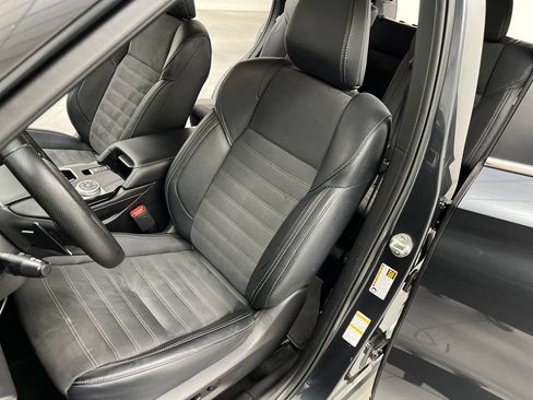 Used 2025 Mitsubishi Outlander SE AWD/4WD image 11