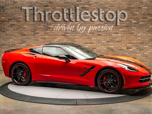 Used 2015 Chevrolet Corvette Stingray Coupe w/ 2LT Preferred Equipment Group image 5