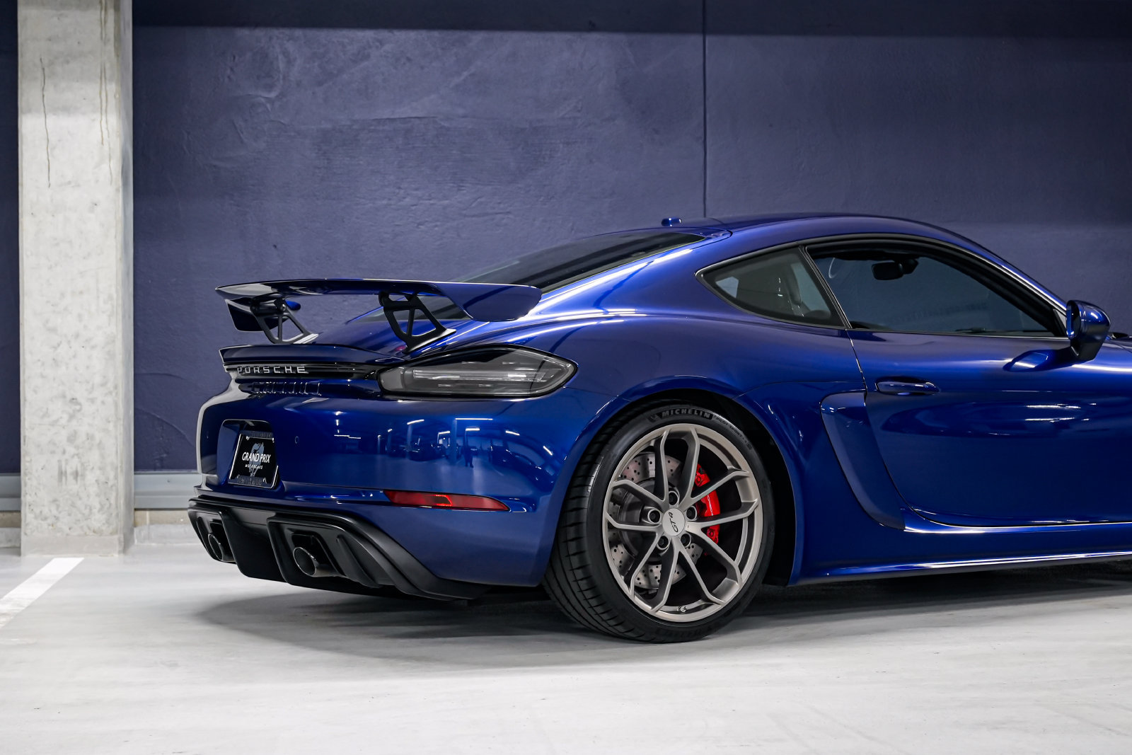 Used 2020 Porsche 718 Cayman GT4 RWD image 30