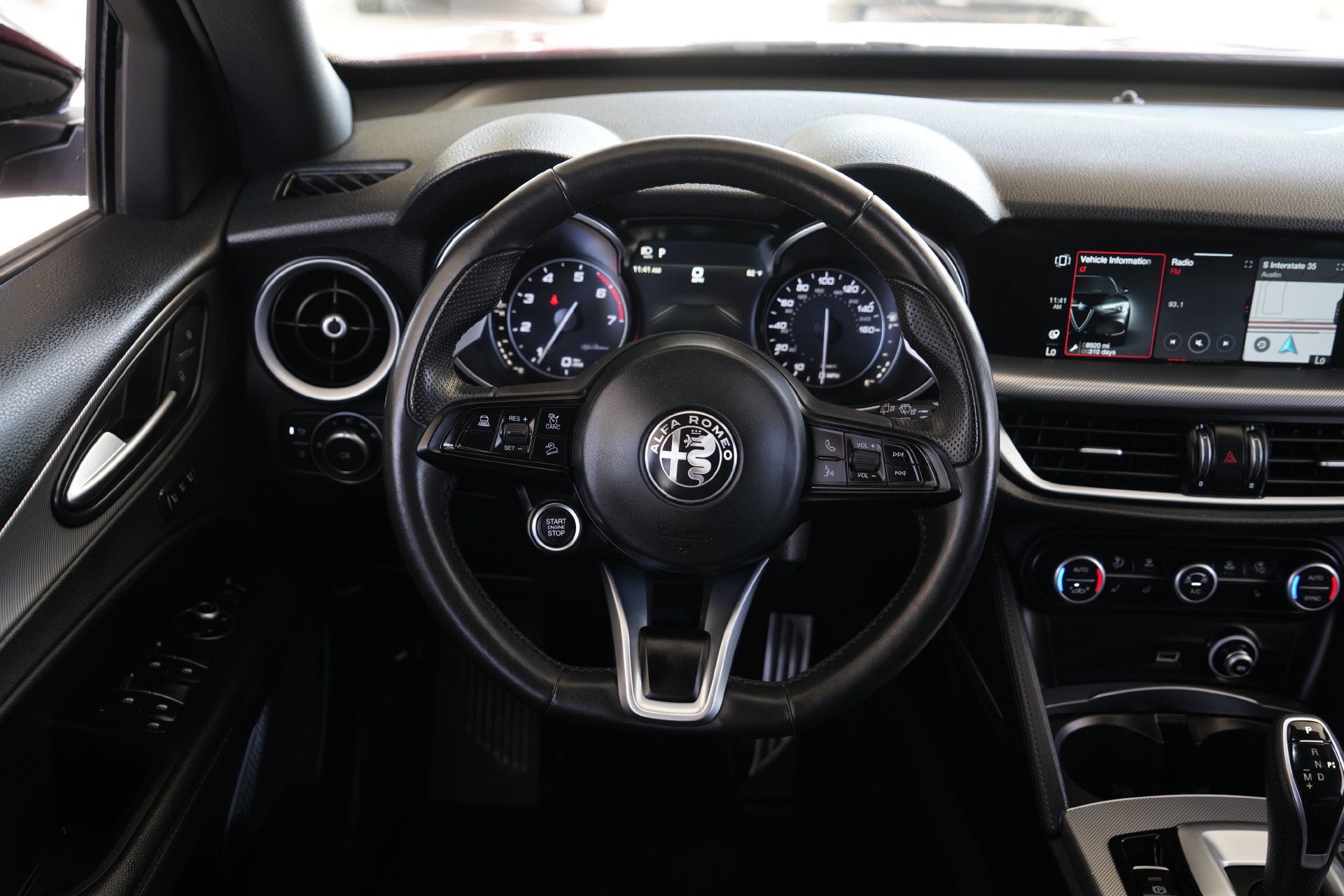 Used 2023 Alfa Romeo Stelvio Veloce AWD/4WD image 29