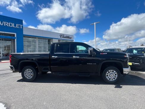 Used 2024 Chevrolet Silverado 3500 LTZ w/ LTZ Premium Package AWD/4WD image 2