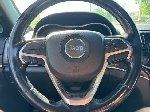 Used 2020 Jeep Grand Cherokee Limited AWD/4WD image 22