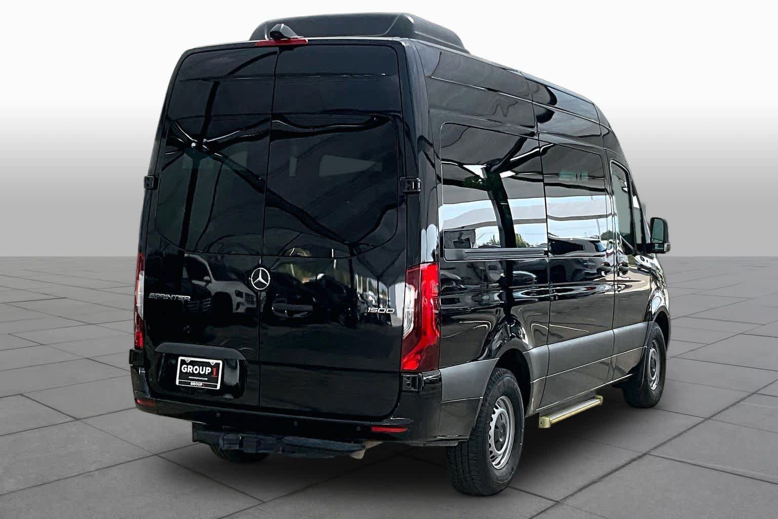 Used 2023 Mercedes-Benz Sprinter 1500 image 13
