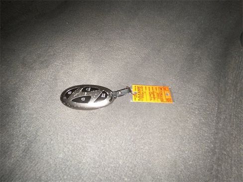 Used 2024 Hyundai Elantra SEL image 29